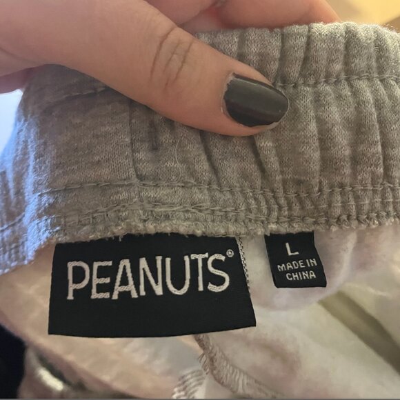 Snoopy Christmas Grey Sweatpants - Picture 3 of 3